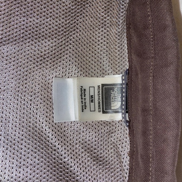 Men’s North Face Button Down Long Sleeve - Picture 4 of 4